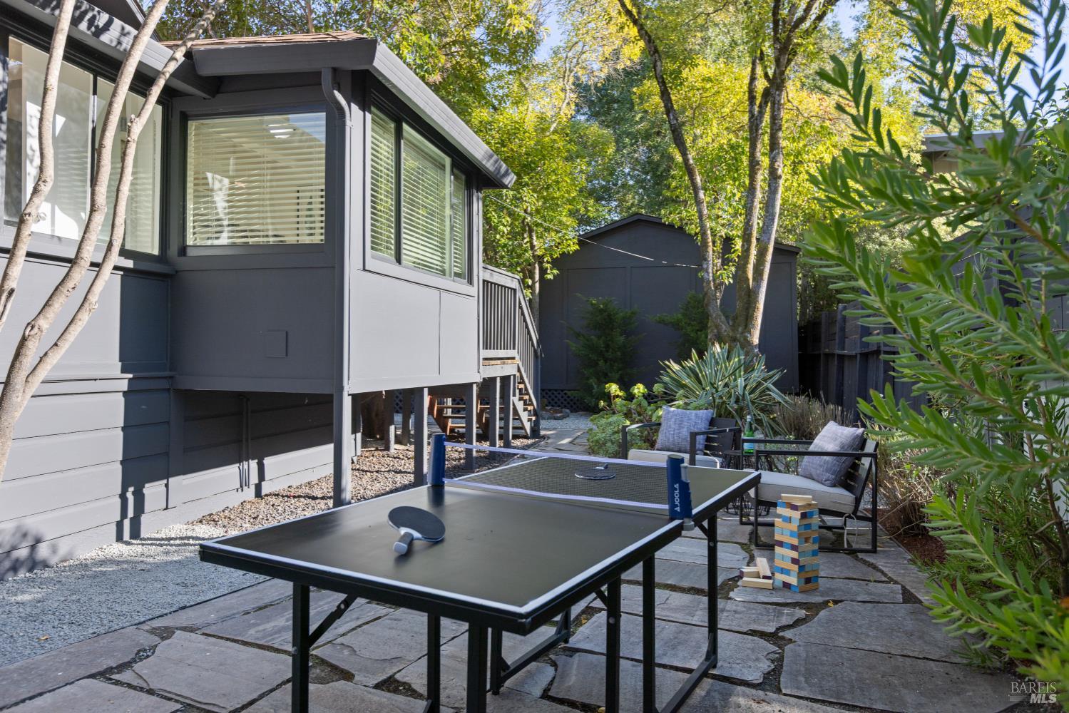 Detail Gallery Image 38 of 67 For 5 Hillside Ave, Kentfield,  CA 94904 - 5 Beds | 3 Baths