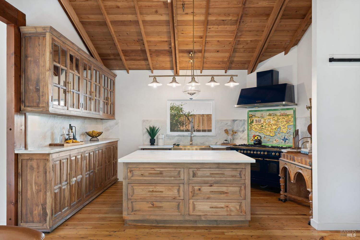 Detail Gallery Image 14 of 41 For 620 Brown St, Healdsburg,  CA 95448 - 4 Beds | 4/1 Baths