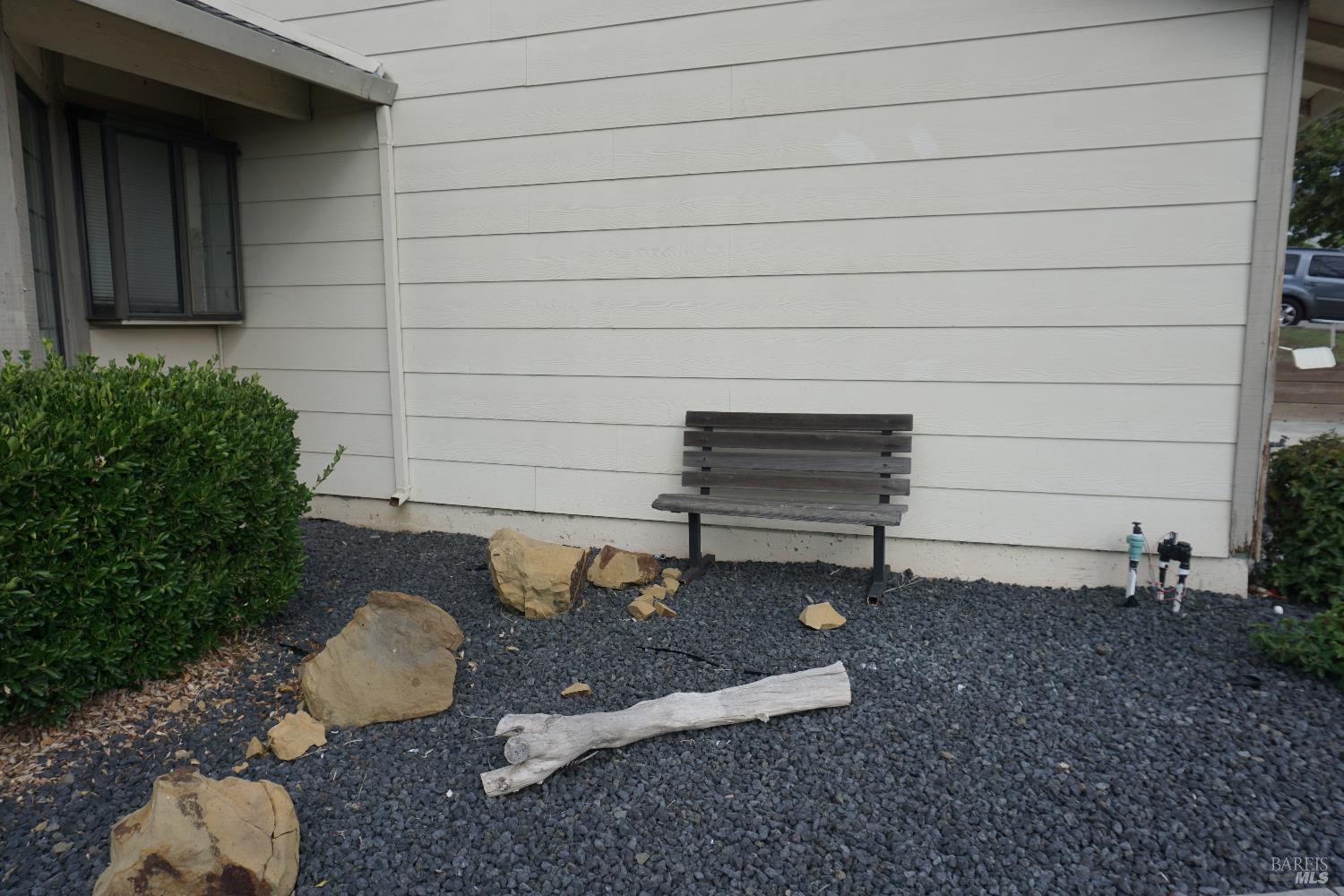 Detail Gallery Image 4 of 28 For 1048 Topsail Dr, Vallejo,  CA 94591 - 4 Beds | 2 Baths