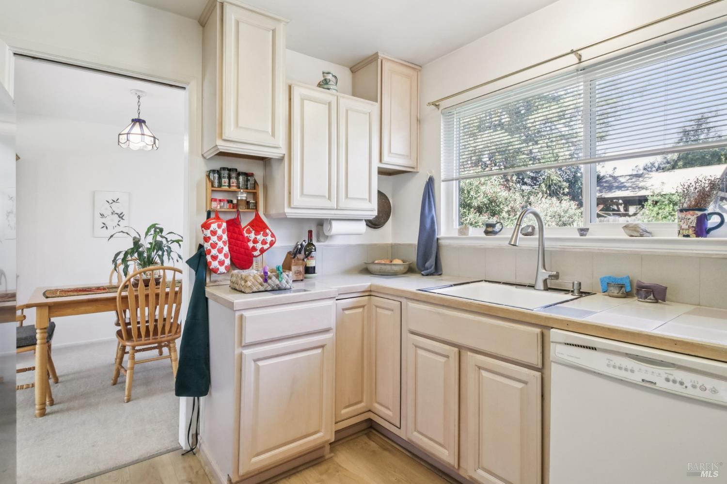 Detail Gallery Image 30 of 64 For 3217 Ensenada Dr, San Ramon,  CA 94583 - 4 Beds | 2/1 Baths