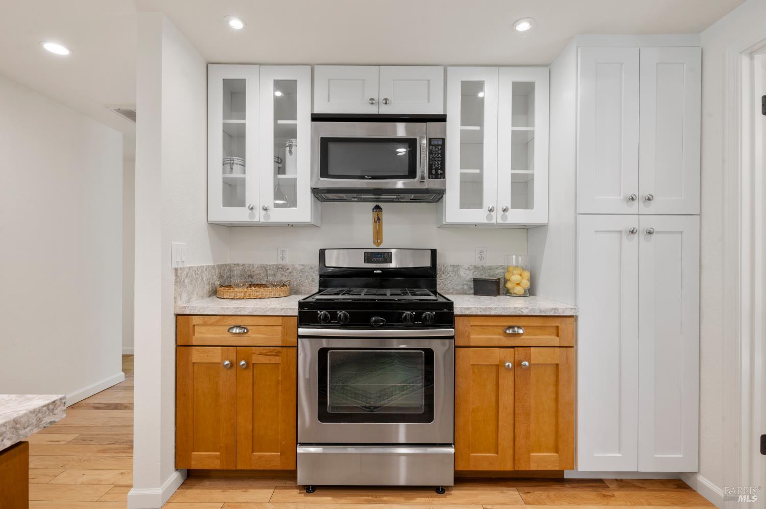 Detail Gallery Image 23 of 64 For 1049 Charlson Way, Napa,  CA 94558 - 3 Beds | 2 Baths