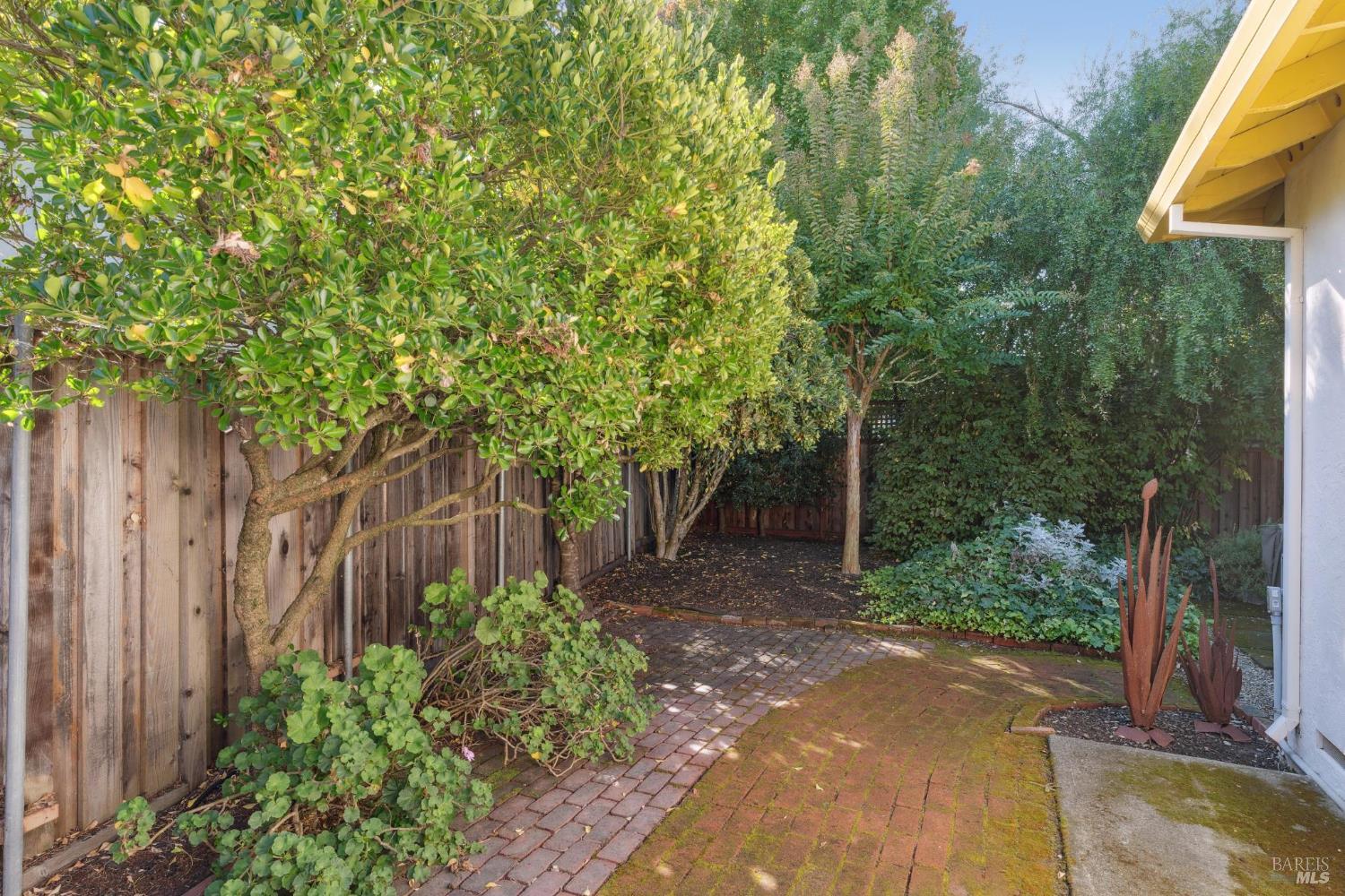 Detail Gallery Image 22 of 46 For 32 El Nido Ct, Sonoma,  CA 95476 - 3 Beds | 2 Baths