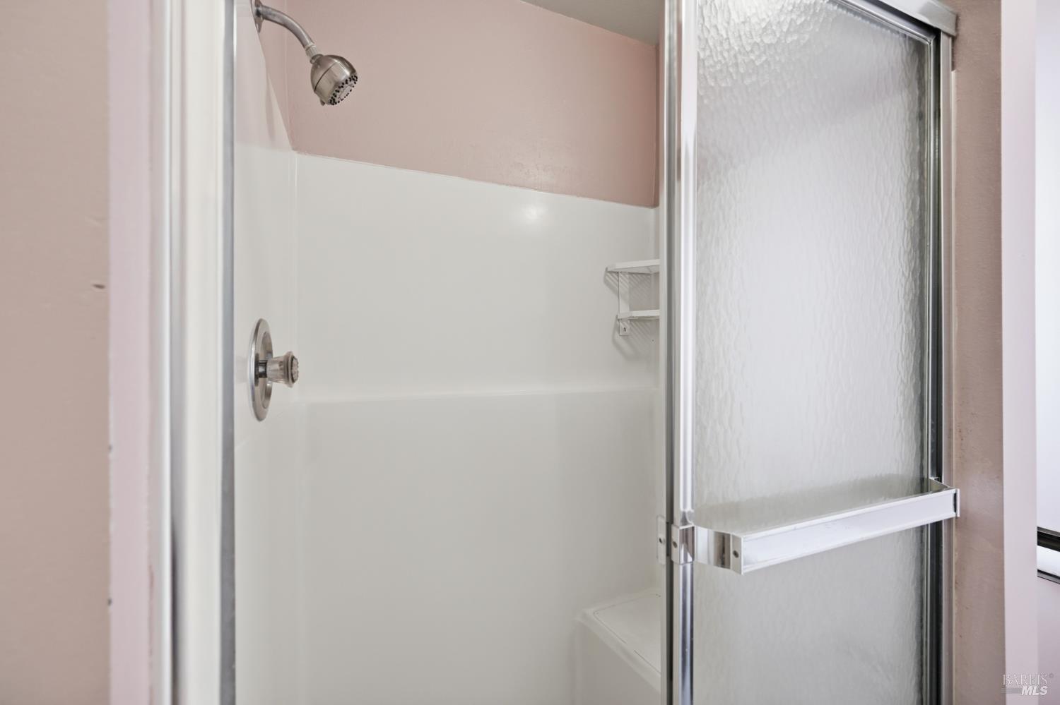 Detail Gallery Image 25 of 48 For 1124 Sunnyslope Dr, Santa Rosa,  CA 95404 - 4 Beds | 2 Baths