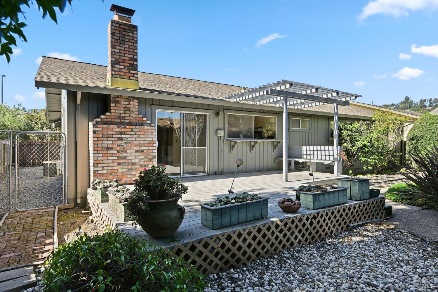 Detail Gallery Image 38 of 48 For 1124 Sunnyslope Dr, Santa Rosa,  CA 95404 - 4 Beds | 2 Baths