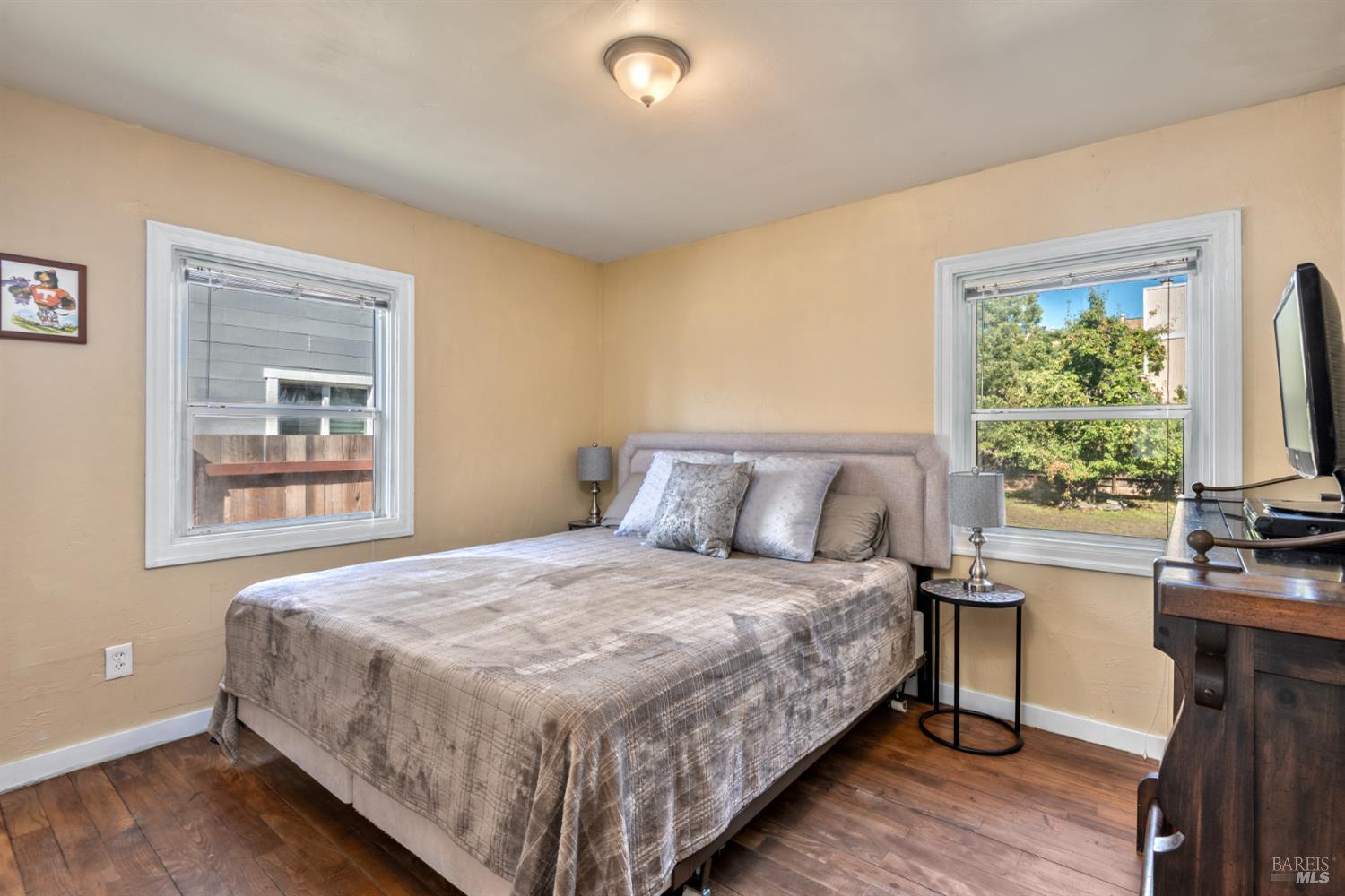 Detail Gallery Image 21 of 31 For 151 Earle St, Santa Rosa,  CA 95407 - 2 Beds | 1 Baths