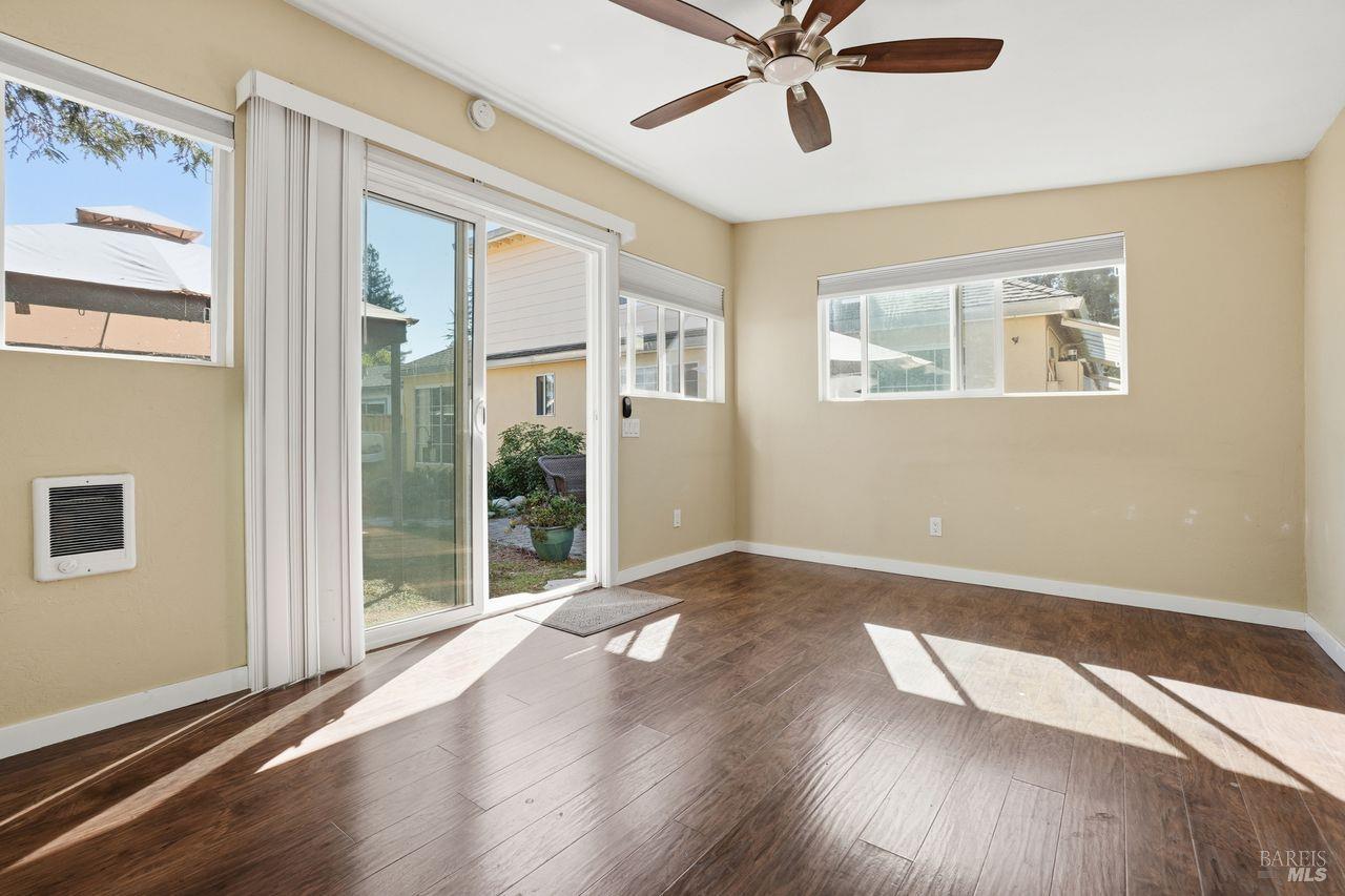 Detail Gallery Image 15 of 45 For 85 San Carlos Way, Novato,  CA 94945 - 4 Beds | 3 Baths