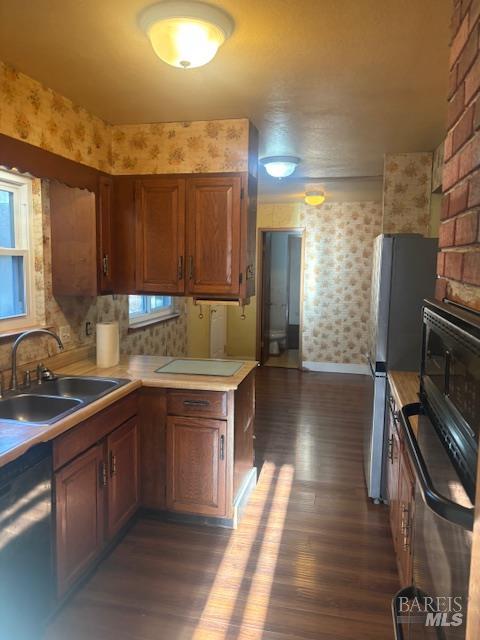 Detail Gallery Image 7 of 18 For 749 Grove St, Sonoma,  CA 95476 - 3 Beds | 2 Baths