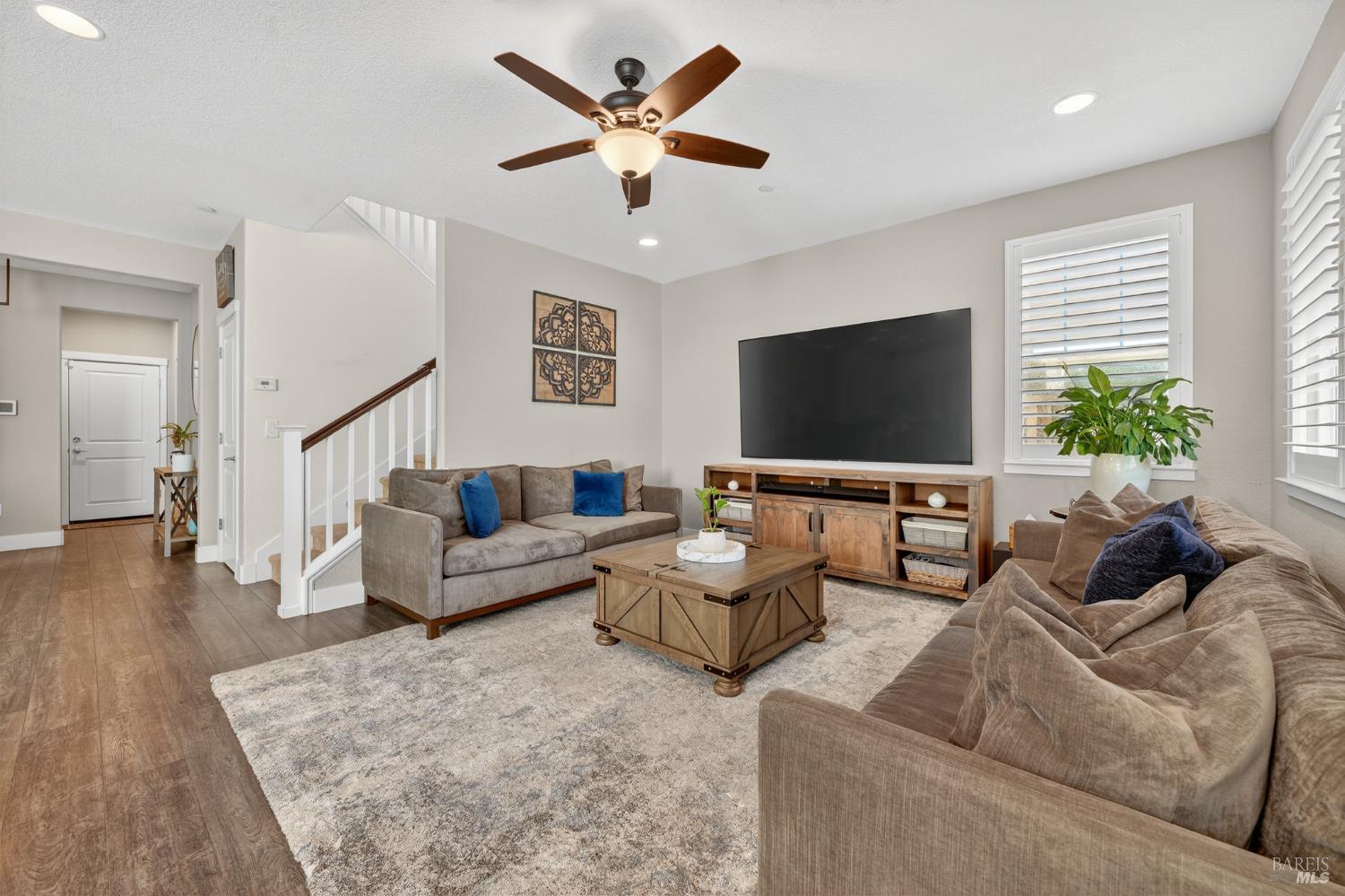 Detail Gallery Image 13 of 31 For 4273 Carnegie Ct, Fairfield,  CA 94534 - 5 Beds | 3 Baths