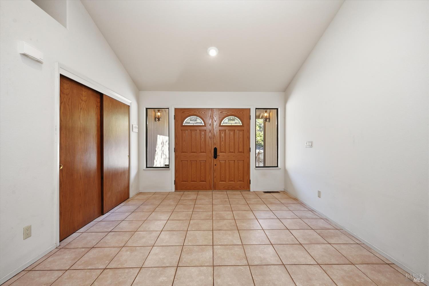 Detail Gallery Image 5 of 47 For 16261 Conestoga Rd, Hidden Valley Lake,  CA 95467 - 3 Beds | 2/1 Baths