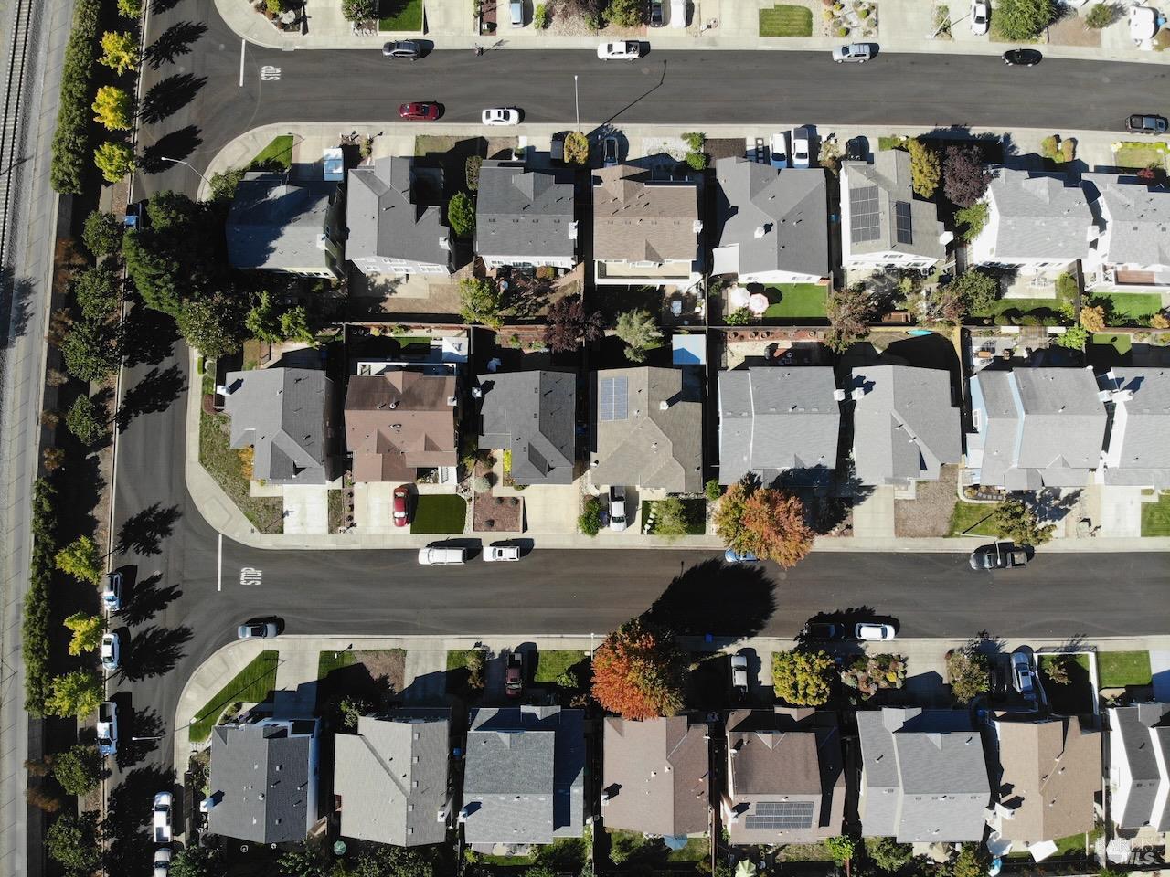 Detail Gallery Image 3 of 30 For 1214 Marque Dr, Rohnert Park,  CA 94928 - 3 Beds | 2 Baths