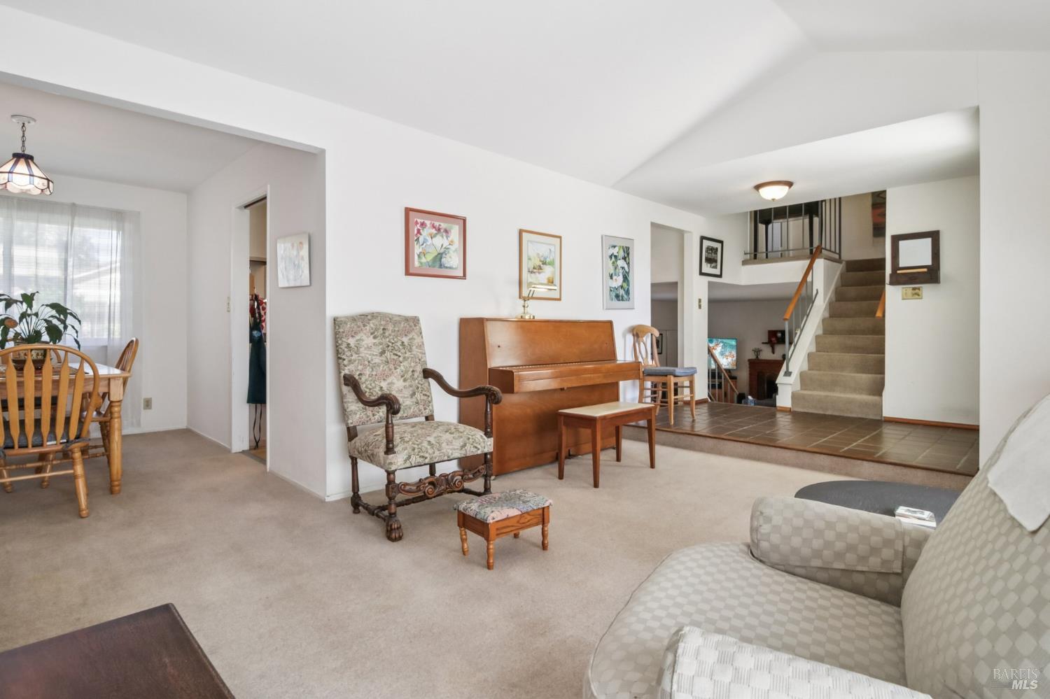 Detail Gallery Image 13 of 64 For 3217 Ensenada Dr, San Ramon,  CA 94583 - 4 Beds | 2/1 Baths