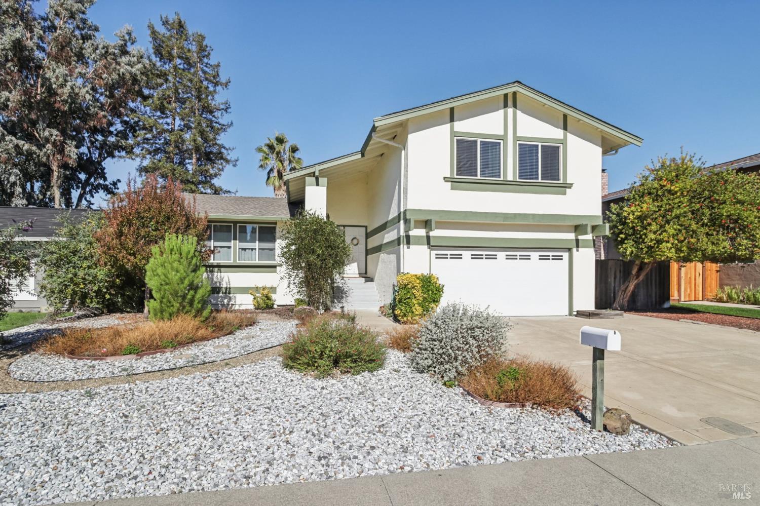 Detail Gallery Image 5 of 64 For 3217 Ensenada Dr, San Ramon,  CA 94583 - 4 Beds | 2/1 Baths