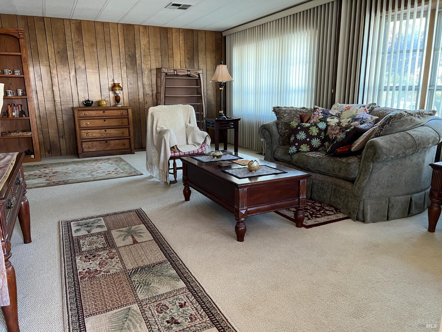 Detail Gallery Image 8 of 31 For 121 Panorama Dr, Novato,  CA 94949 - 2 Beds | 2 Baths