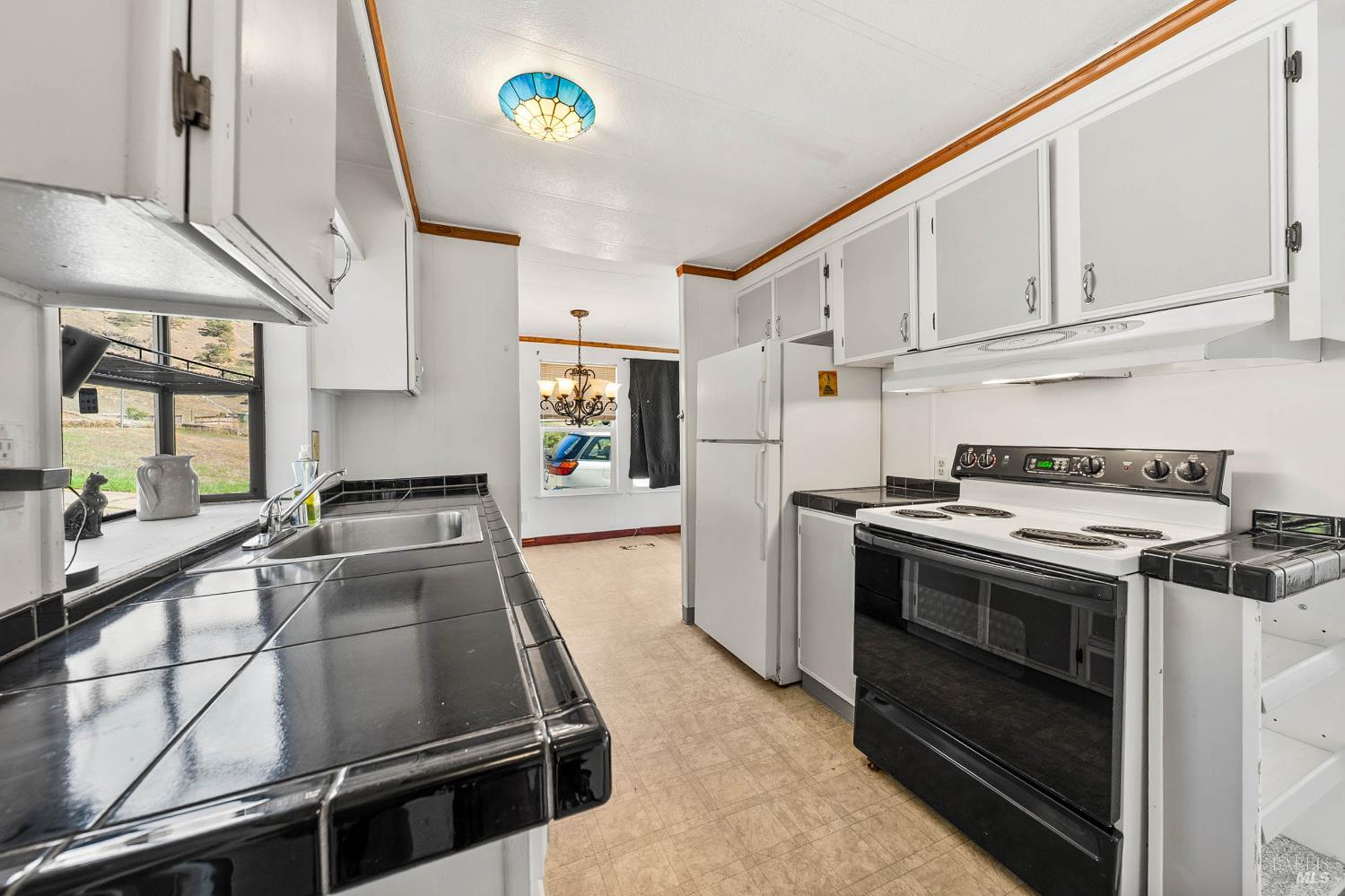 Detail Gallery Image 10 of 50 For 3360 Yuba St, Nice,  CA 95464 - 2 Beds | 2 Baths