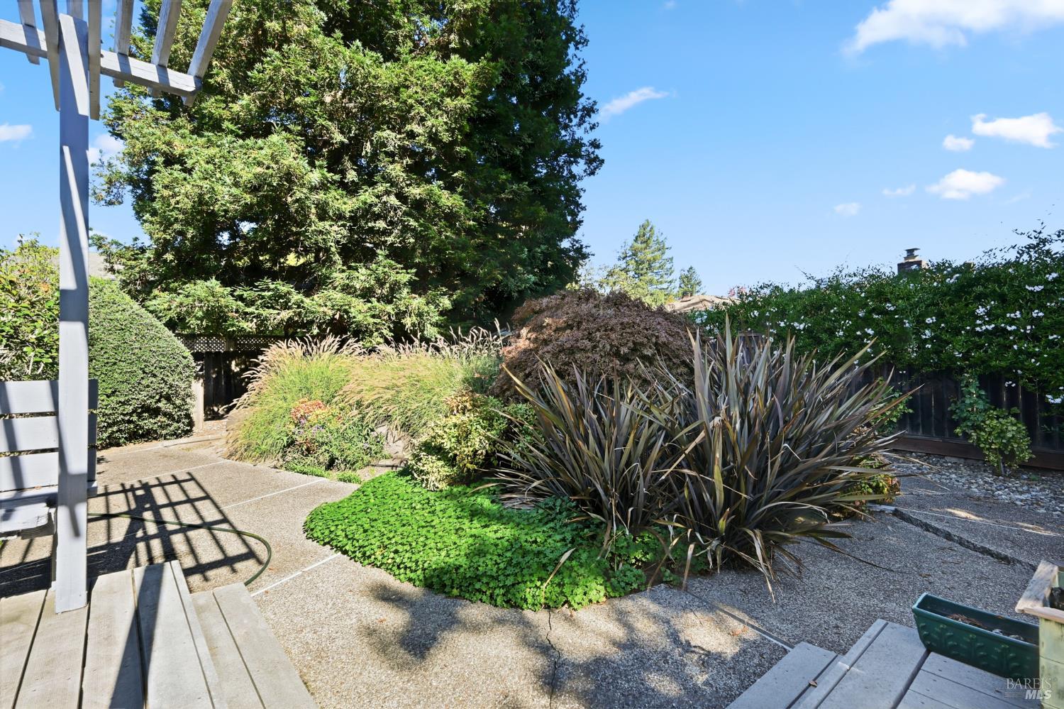 Detail Gallery Image 43 of 48 For 1124 Sunnyslope Dr, Santa Rosa,  CA 95404 - 4 Beds | 2 Baths