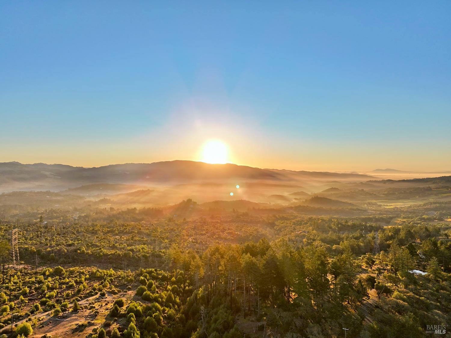 Detail Gallery Image 5 of 79 For 2716 Rollo Rd, Santa Rosa,  CA 95404 - 4 Beds | 3/1 Baths
