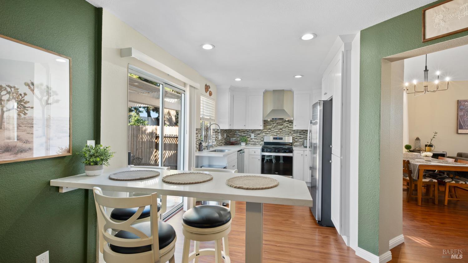 Detail Gallery Image 14 of 36 For 114 Birchwood Ct, Suisun City,  CA 94585 - 3 Beds | 2/1 Baths