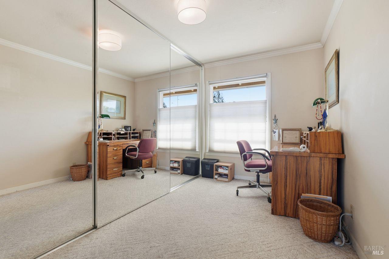 Detail Gallery Image 17 of 45 For 85 San Carlos Way, Novato,  CA 94945 - 4 Beds | 3 Baths