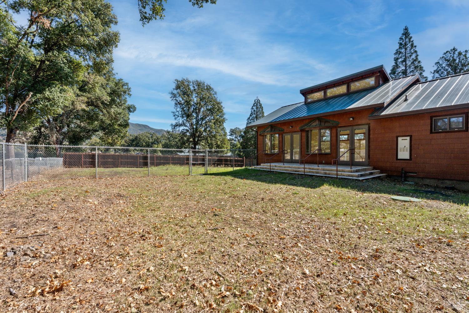Detail Gallery Image 13 of 17 For 10185 East Rd, Redwood Valley,  CA 95470 - 1 Beds | 1 Baths