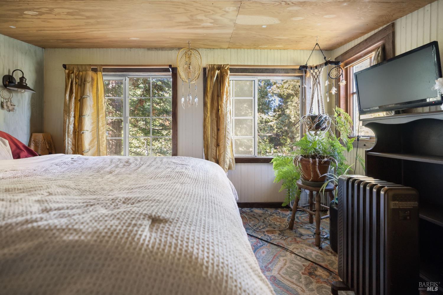 Detail Gallery Image 29 of 43 For 3765 Twig Ave, Sebastopol,  CA 95472 - 3 Beds | 1 Baths