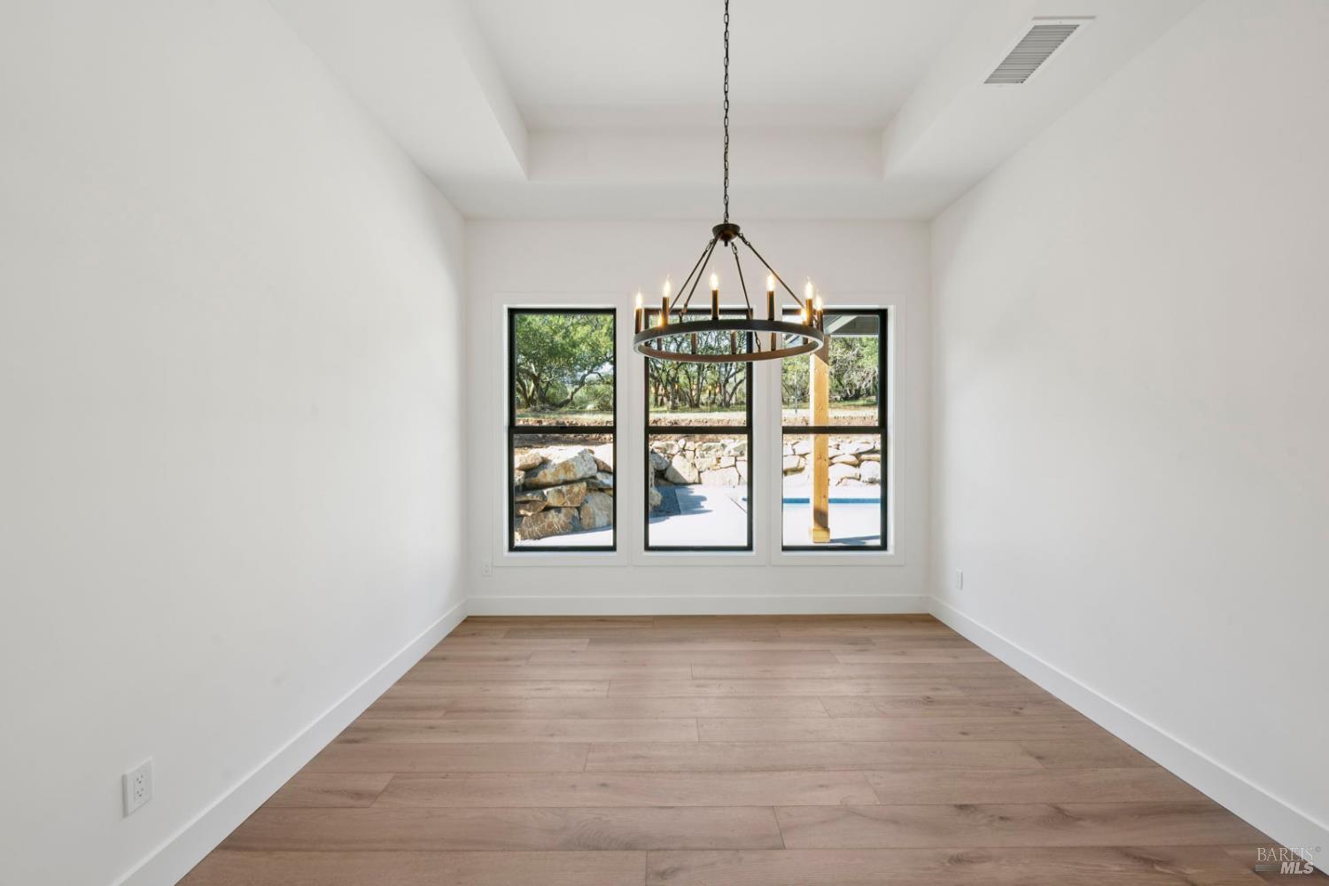 Detail Gallery Image 36 of 79 For 2716 Rollo Rd, Santa Rosa,  CA 95404 - 4 Beds | 3/1 Baths