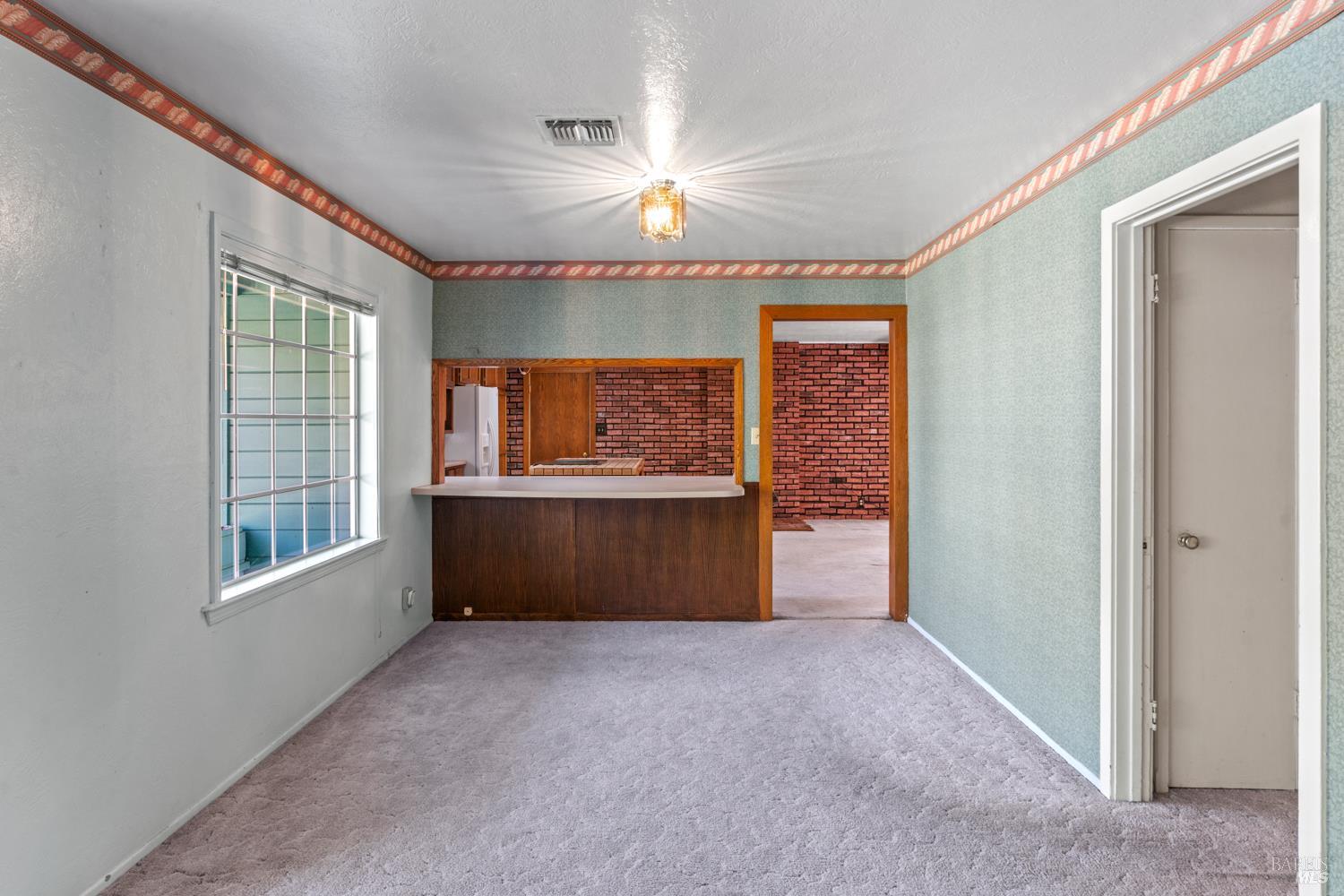 Detail Gallery Image 11 of 21 For 970 N Pine St, Ukiah,  CA 95482 - 3 Beds | 2 Baths