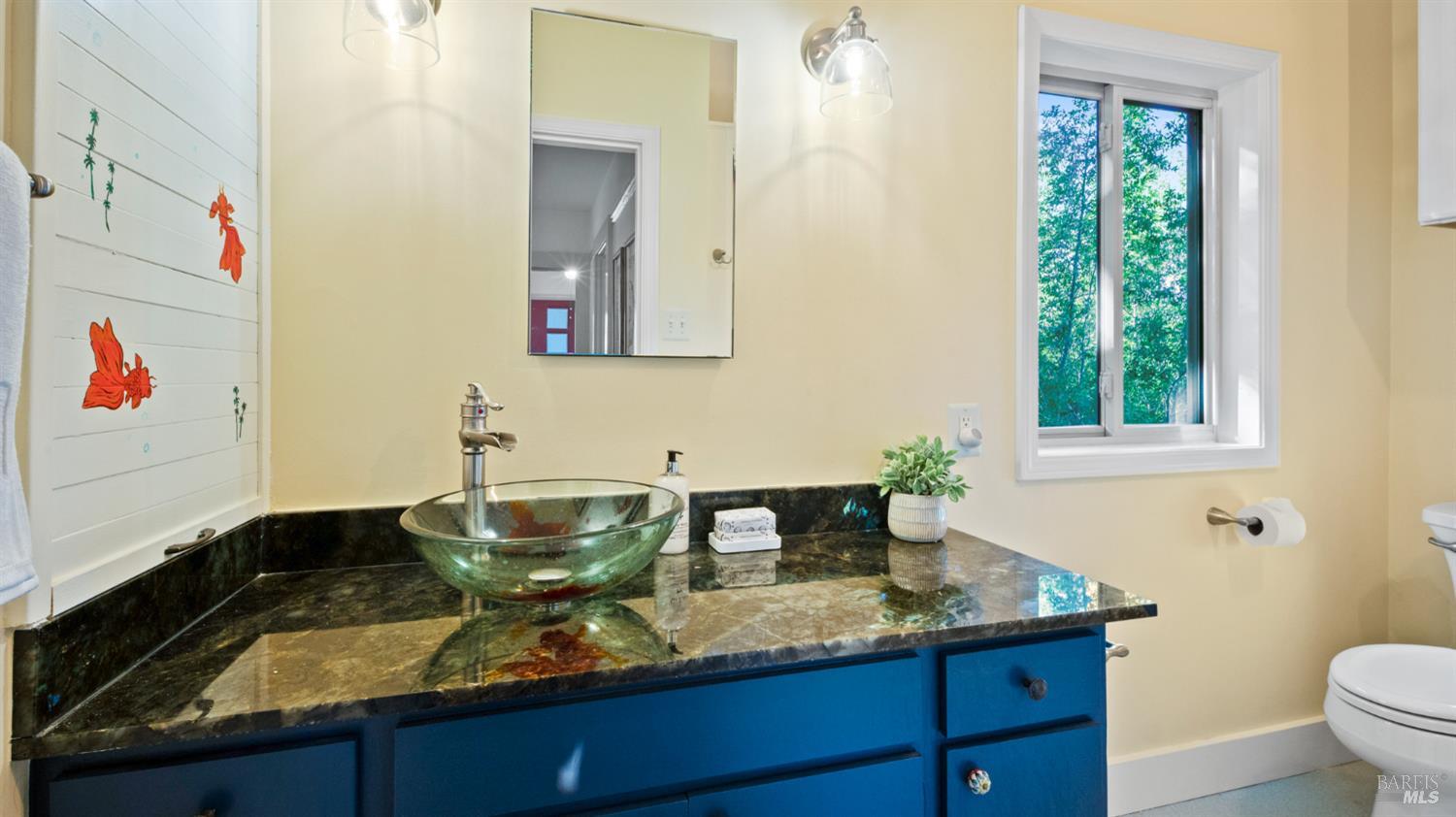 Detail Gallery Image 40 of 77 For 150 Bungalow Ave, San Rafael,  CA 94901 - 4 Beds | 2 Baths