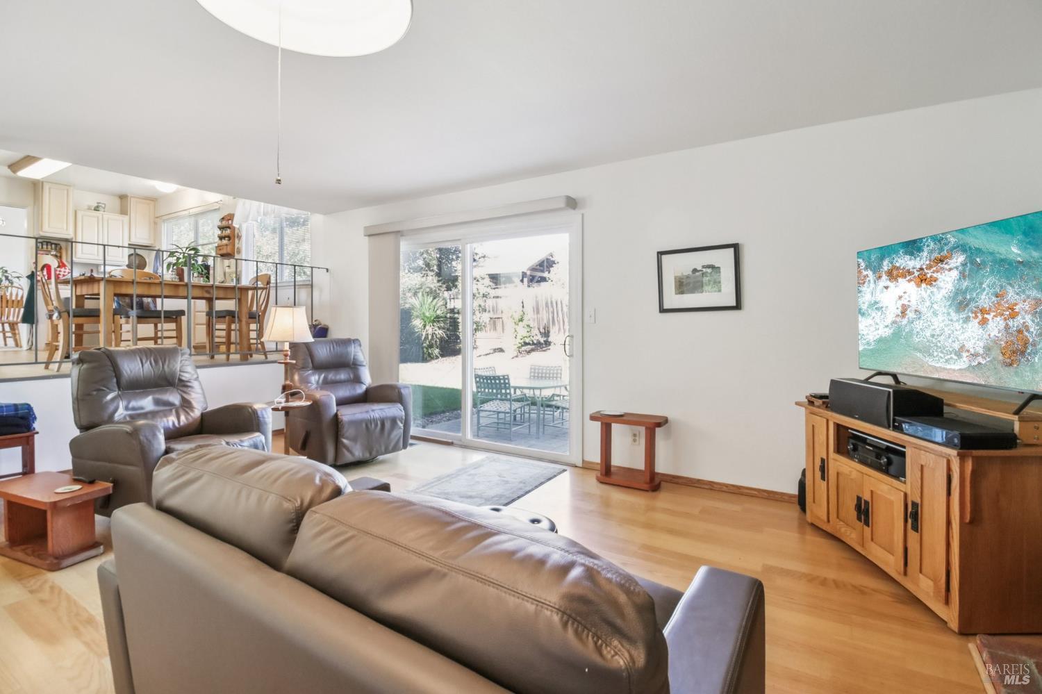 Detail Gallery Image 16 of 64 For 3217 Ensenada Dr, San Ramon,  CA 94583 - 4 Beds | 2/1 Baths