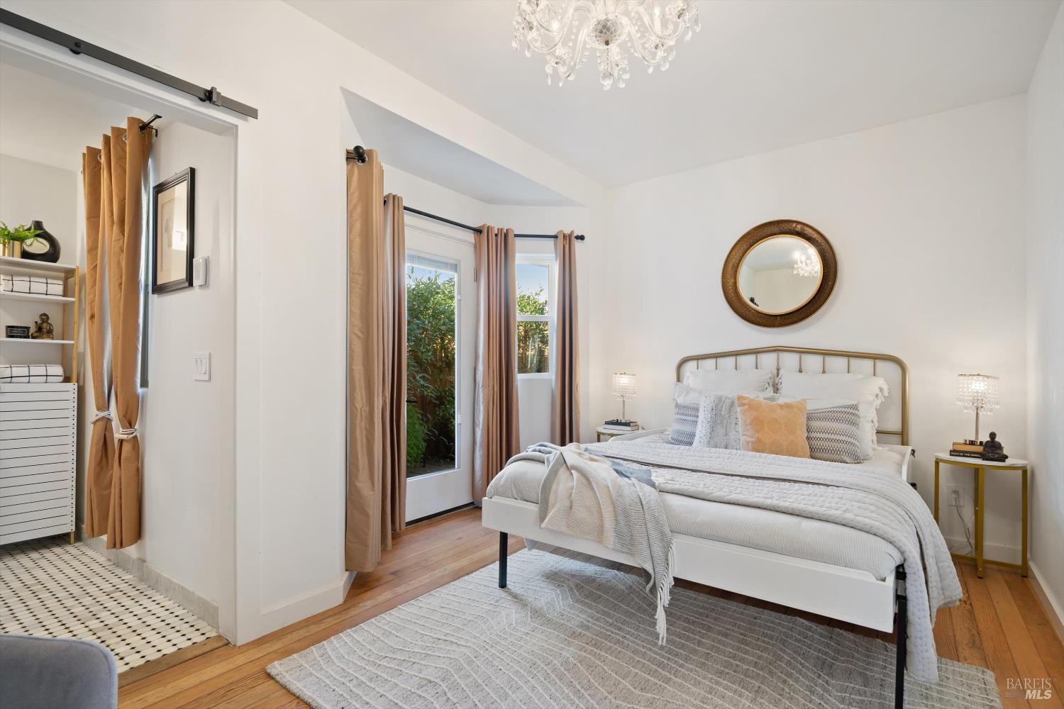 Detail Gallery Image 9 of 41 For 620 Brown St, Healdsburg,  CA 95448 - 4 Beds | 4/1 Baths