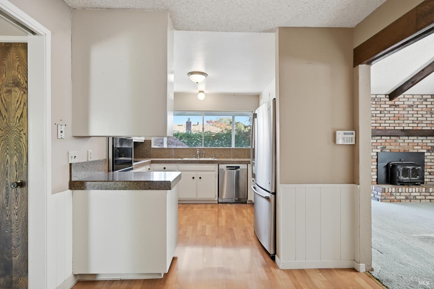 Detail Gallery Image 12 of 48 For 1124 Sunnyslope Dr, Santa Rosa,  CA 95404 - 4 Beds | 2 Baths