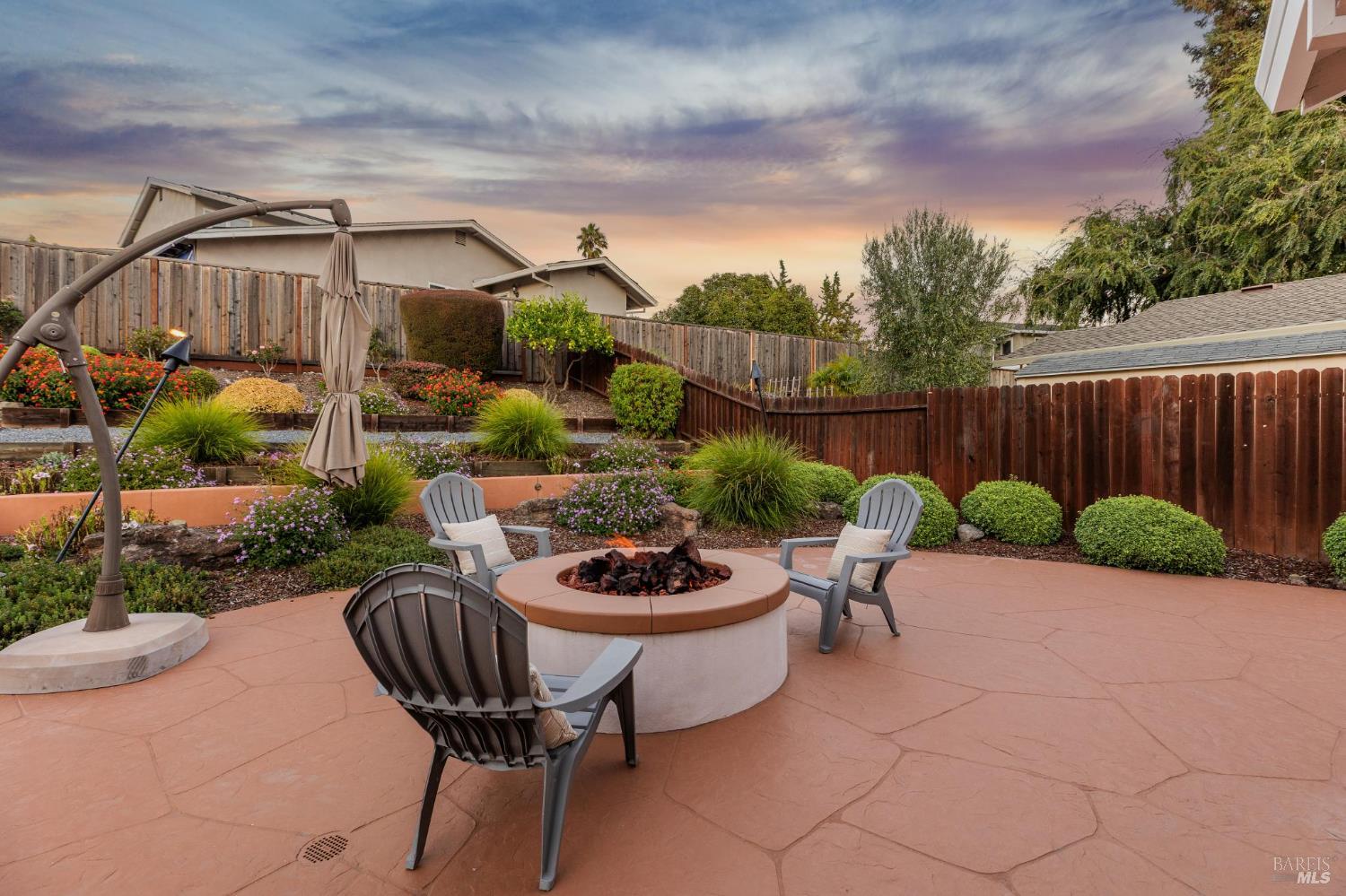 Detail Gallery Image 39 of 45 For 2108 Feliz Dr, Novato,  CA 94945 - 4 Beds | 3 Baths