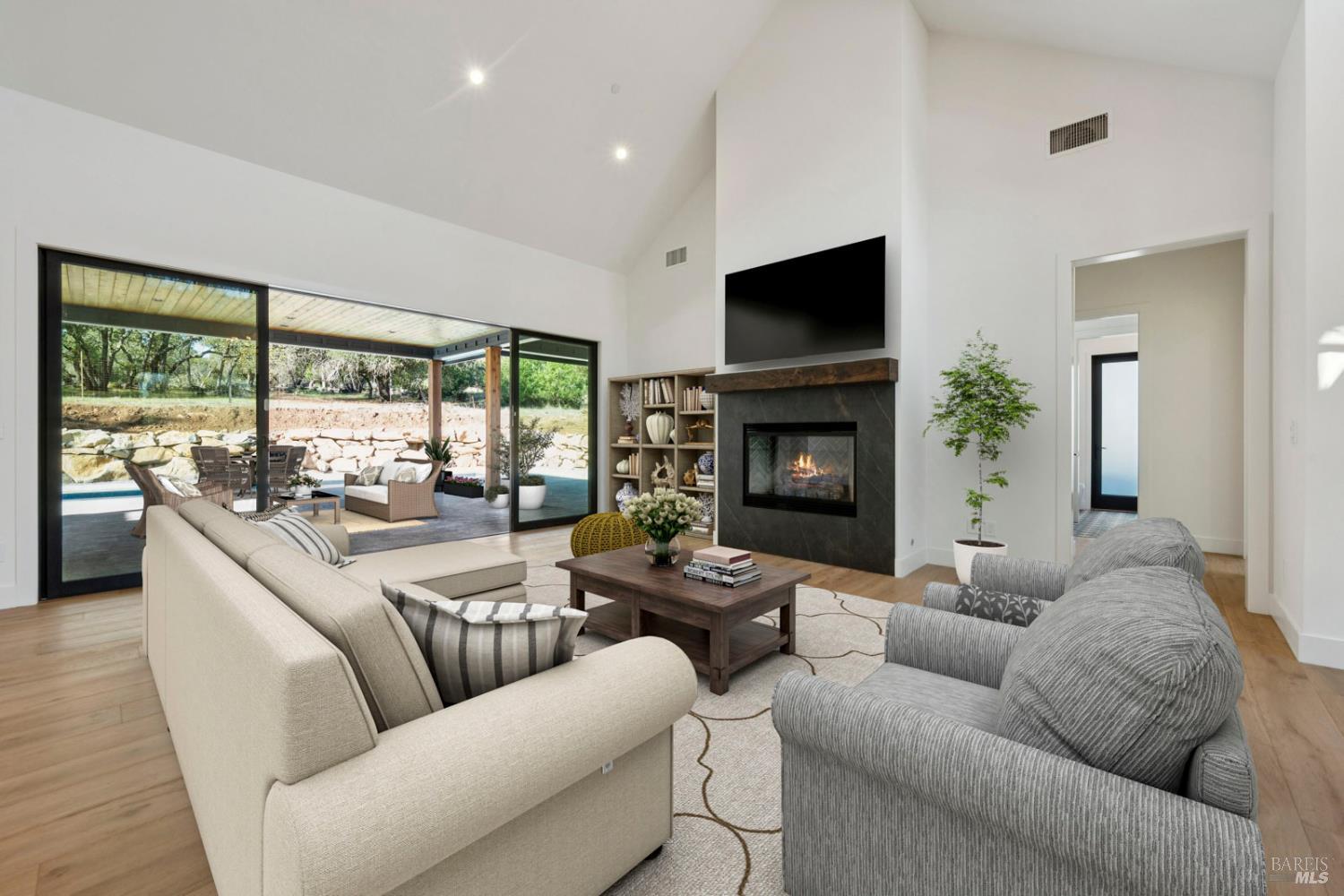 Detail Gallery Image 21 of 79 For 2716 Rollo Rd, Santa Rosa,  CA 95404 - 4 Beds | 3/1 Baths