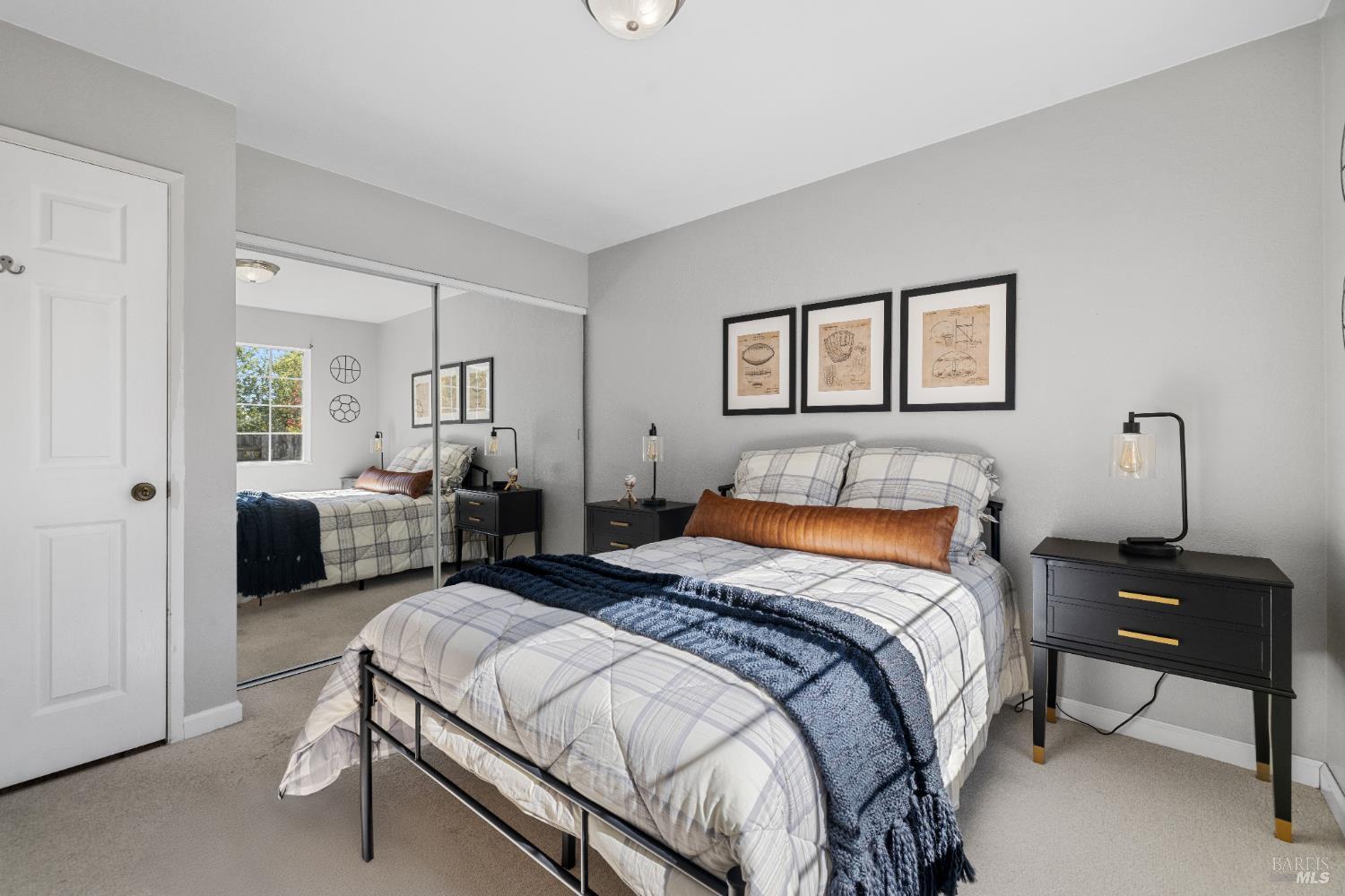 Detail Gallery Image 16 of 27 For 1511 Gladstone Way, Rohnert Park,  CA 94928 - 3 Beds | 2 Baths