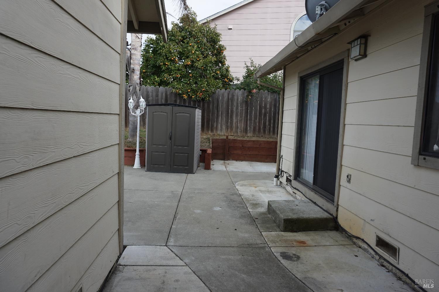 Detail Gallery Image 18 of 28 For 1048 Topsail Dr, Vallejo,  CA 94591 - 4 Beds | 2 Baths