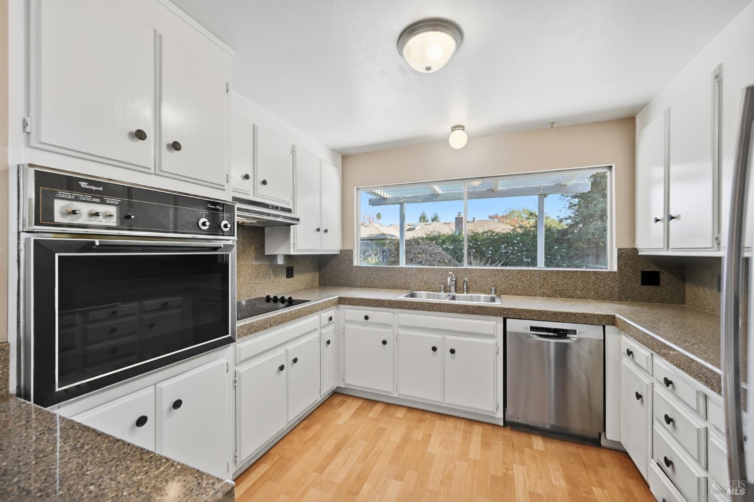 Detail Gallery Image 13 of 48 For 1124 Sunnyslope Dr, Santa Rosa,  CA 95404 - 4 Beds | 2 Baths