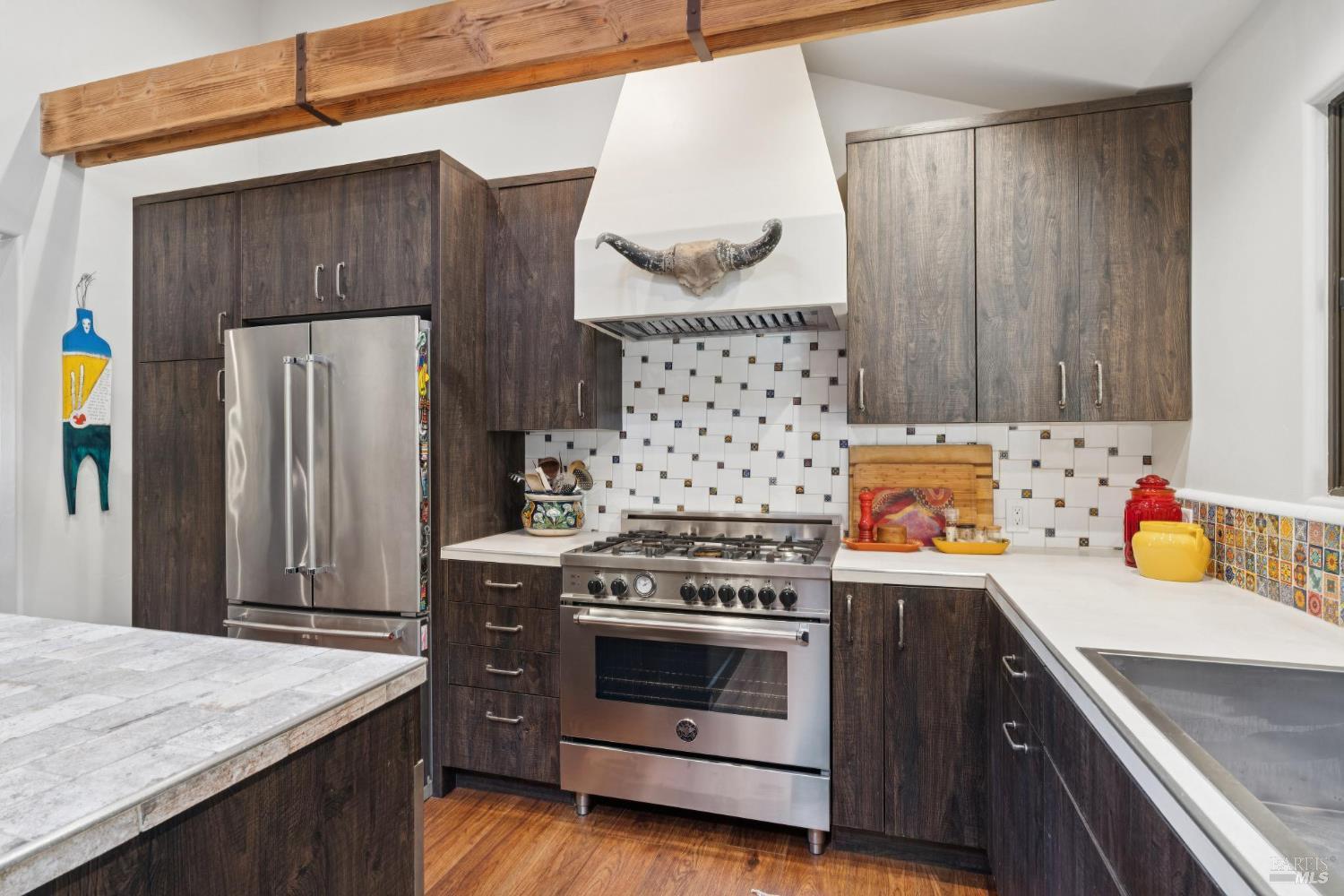 Detail Gallery Image 10 of 46 For 32 El Nido Ct, Sonoma,  CA 95476 - 3 Beds | 2 Baths