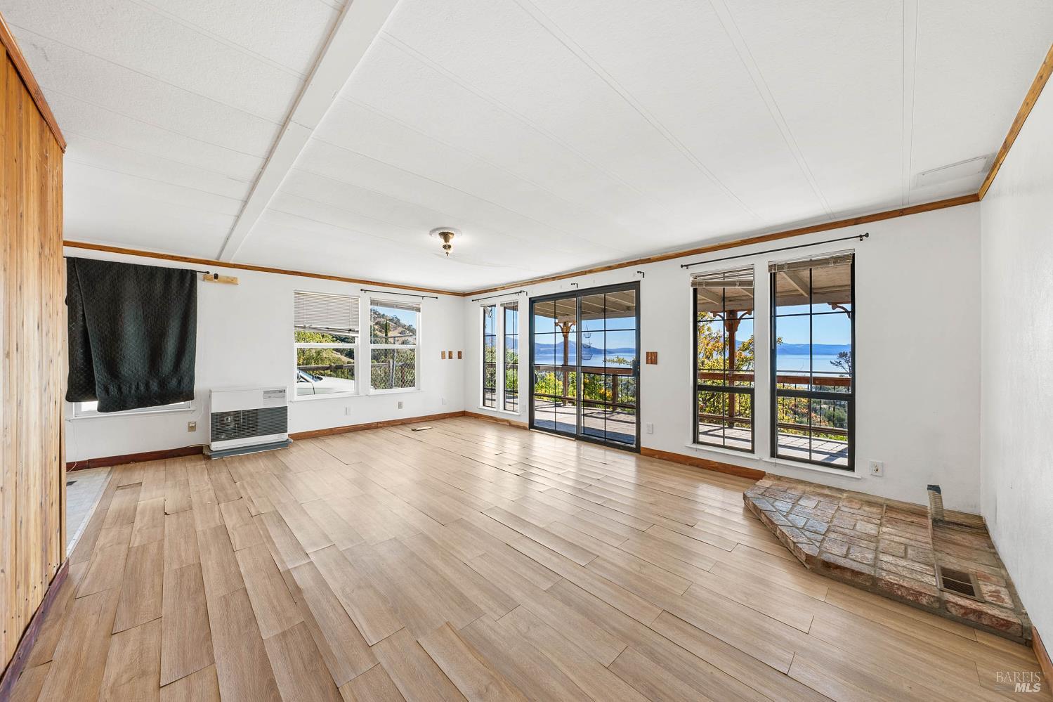 Detail Gallery Image 8 of 50 For 3360 Yuba St, Nice,  CA 95464 - 2 Beds | 2 Baths