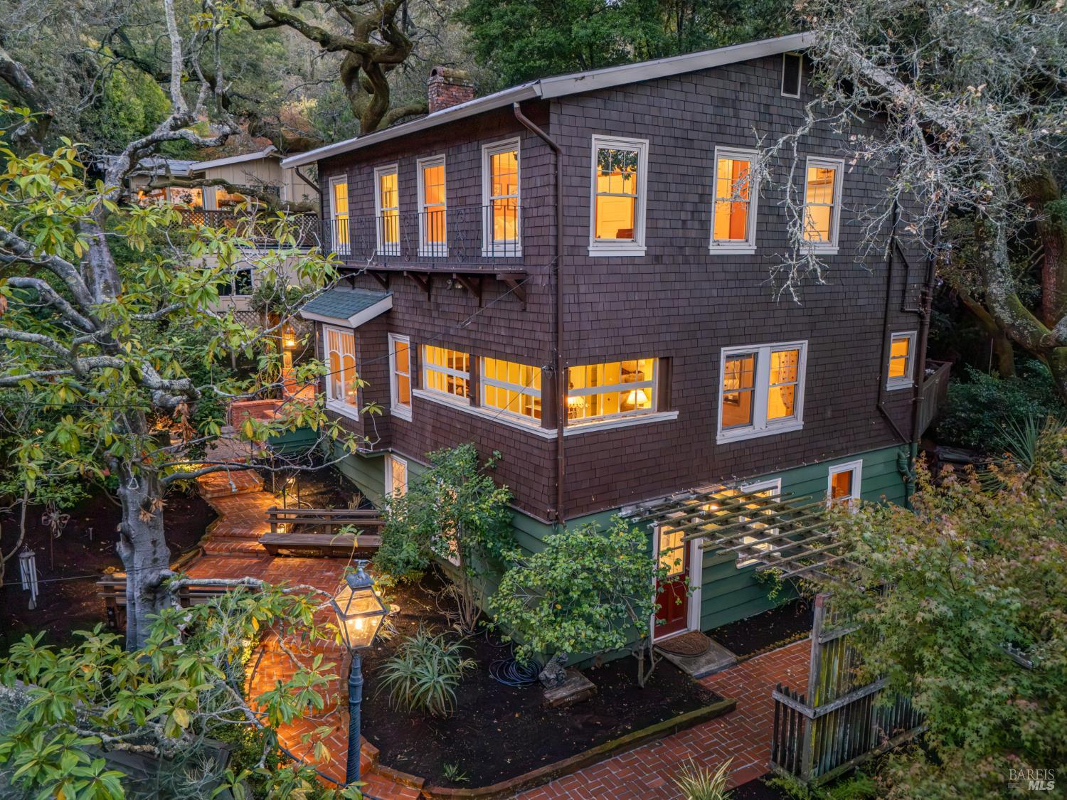 Detail Gallery Image 46 of 77 For 150 Bungalow Ave, San Rafael,  CA 94901 - 4 Beds | 2 Baths