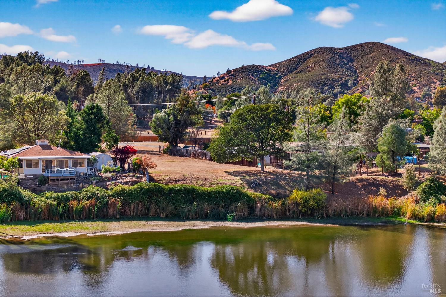 Detail Gallery Image 2 of 31 For 2986 Quince Way, Clearlake Oaks,  CA 95423 - – Beds | – Baths