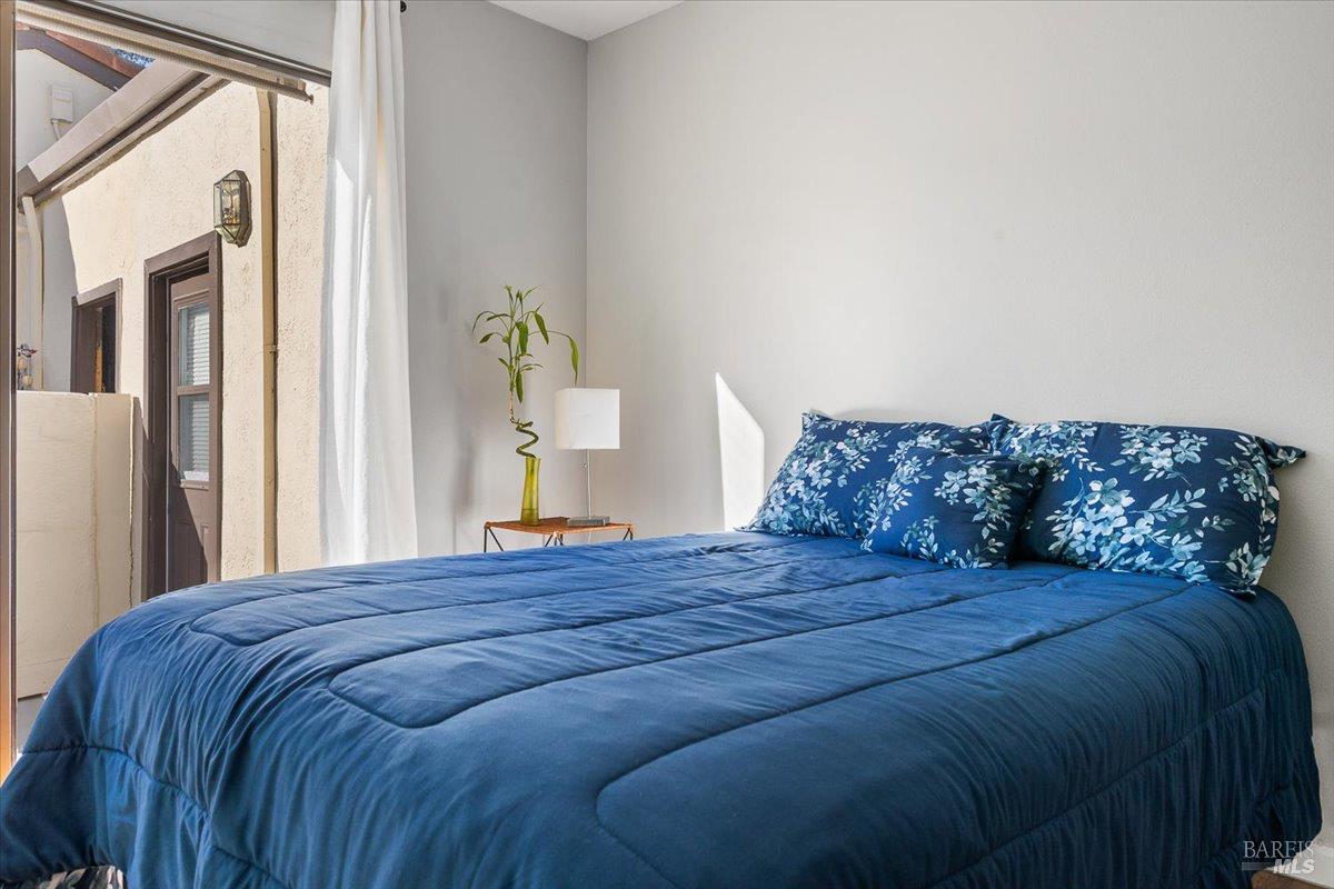 Detail Gallery Image 22 of 32 For 802 Adobe Dr, Santa Rosa,  CA 95404 - 2 Beds | 2 Baths