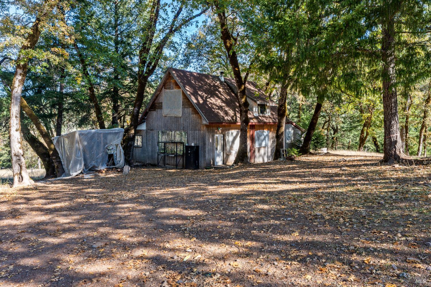 Detail Gallery Image 10 of 16 For 61051 Bell Springs Rd, Laytonville,  CA 95454 - – Beds | – Baths