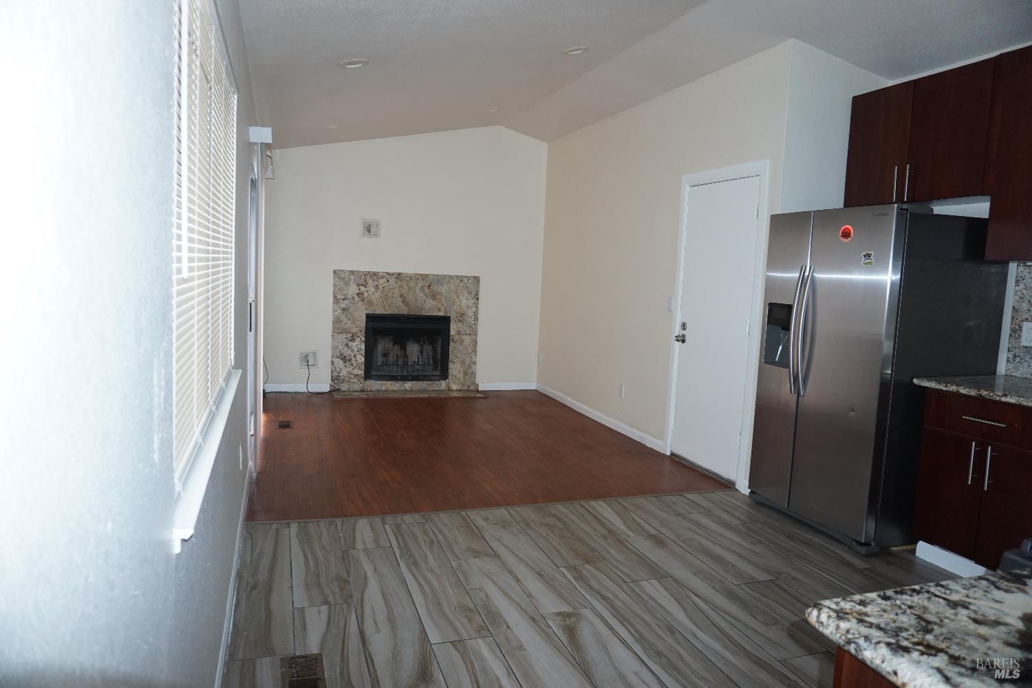 Detail Gallery Image 12 of 28 For 1048 Topsail Dr, Vallejo,  CA 94591 - 4 Beds | 2 Baths