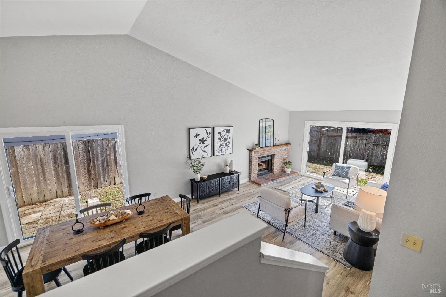 Detail Gallery Image 15 of 27 For 1511 Gladstone Way, Rohnert Park,  CA 94928 - 3 Beds | 2 Baths