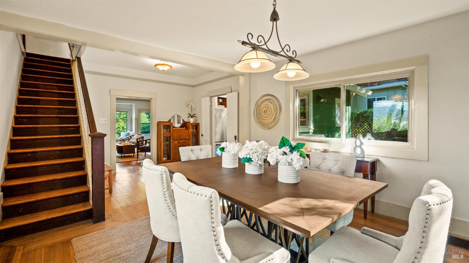 Detail Gallery Image 12 of 77 For 150 Bungalow Ave, San Rafael,  CA 94901 - 4 Beds | 2 Baths