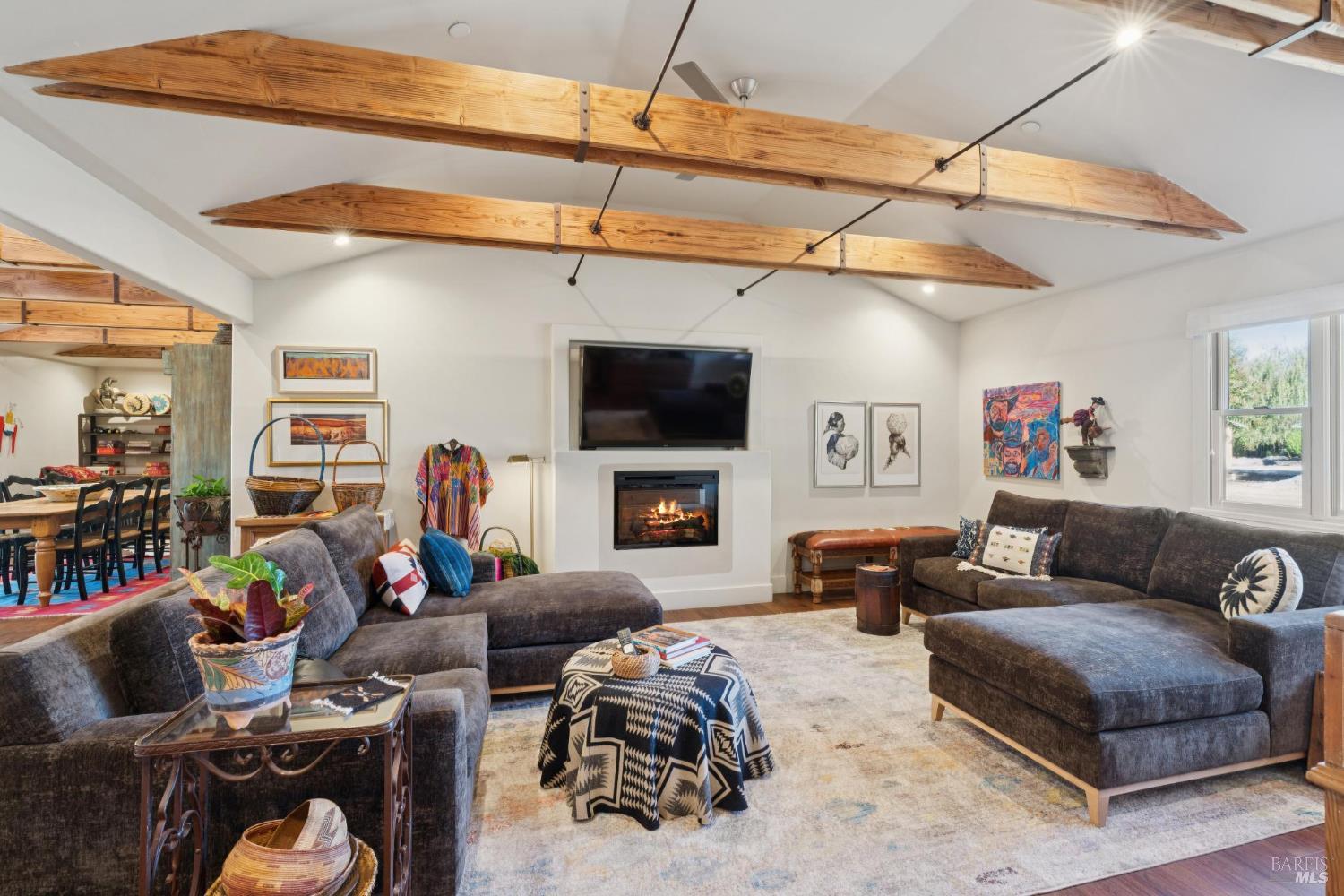 Detail Gallery Image 5 of 46 For 32 El Nido Ct, Sonoma,  CA 95476 - 3 Beds | 2 Baths