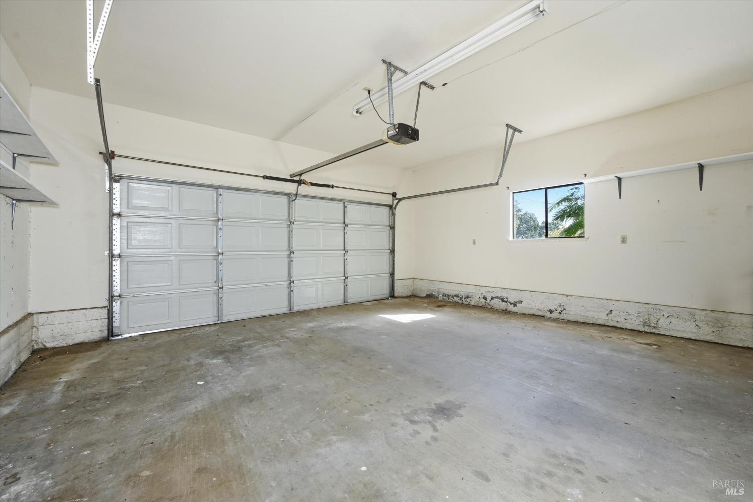 Detail Gallery Image 21 of 26 For 19575 Old Creek Rd, Hidden Valley Lake,  CA 95467 - 3 Beds | 2 Baths