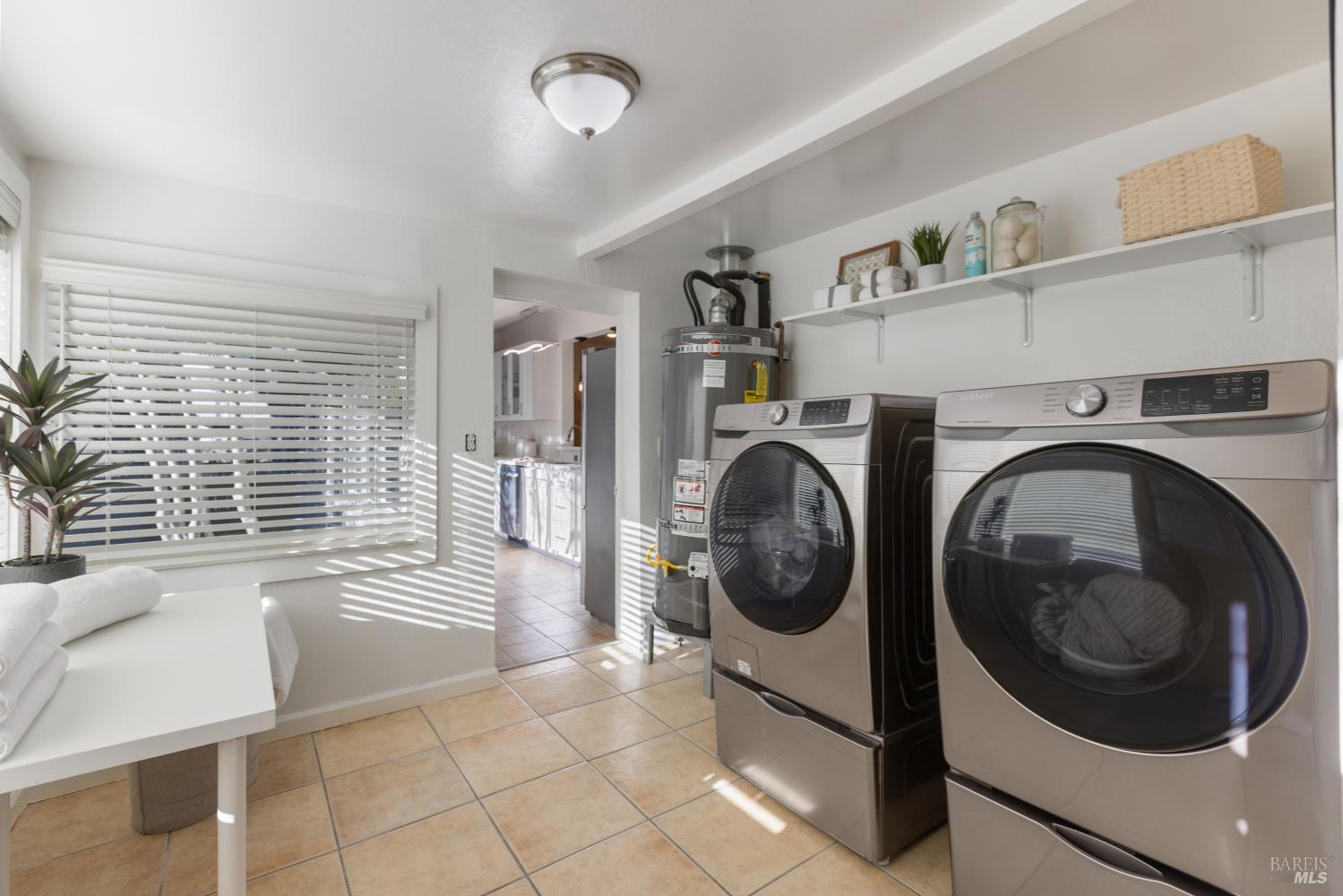 Detail Gallery Image 34 of 67 For 5 Hillside Ave, Kentfield,  CA 94904 - 5 Beds | 3 Baths