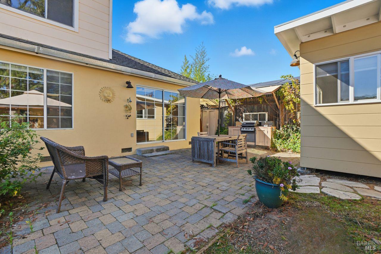 Detail Gallery Image 27 of 45 For 85 San Carlos Way, Novato,  CA 94945 - 4 Beds | 3 Baths