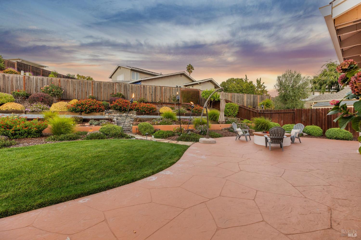 Detail Gallery Image 33 of 45 For 2108 Feliz Dr, Novato,  CA 94945 - 4 Beds | 3 Baths