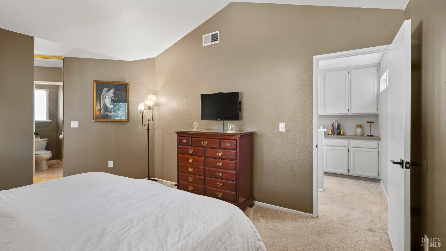 Detail Gallery Image 21 of 36 For 114 Birchwood Ct, Suisun City,  CA 94585 - 3 Beds | 2/1 Baths